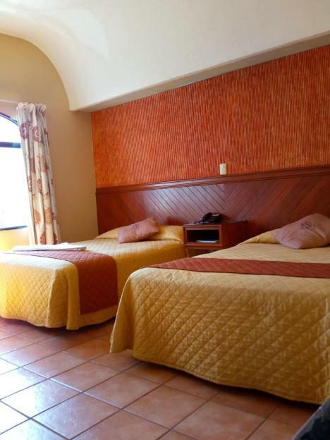 Hotel Virreynal Cordoba Bagian luar foto